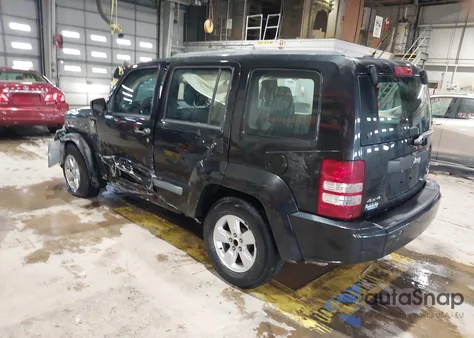 2010 Jeep Liberty Sport z USA, uszkodzony, nr VIN 1J4PN2GKXAW132078